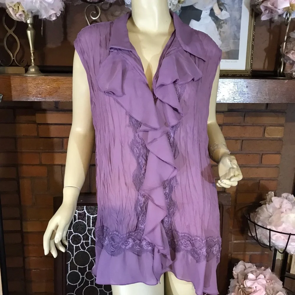 ALLISON TAYLOR PURPLE LACE AND RUFFLE CREPE SLEEVELESS BLOUSE (3X) - Picture 2 of 11